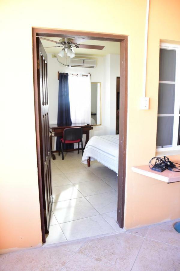 Bella Sombra Guest House Downtown Cidade de Belize Exterior foto
